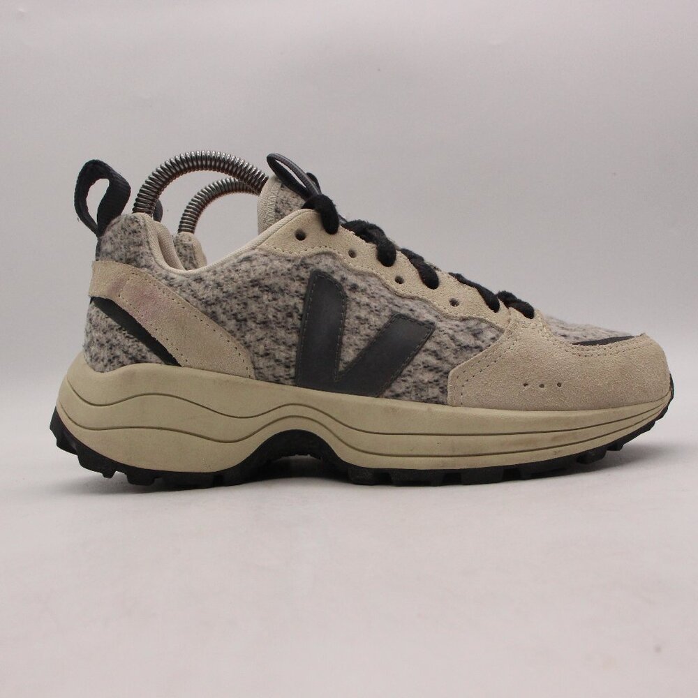 Veja Flannel Sneaker Women's 6 Casual Athletic Walking Sneakers Shoes